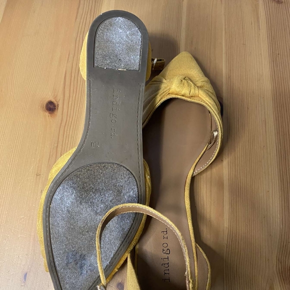 INDIGO YELLOW FLATS - WOMANS SIZE 7.5 - Picture 8 of 11
